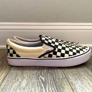 Men’s checkered vans size 10